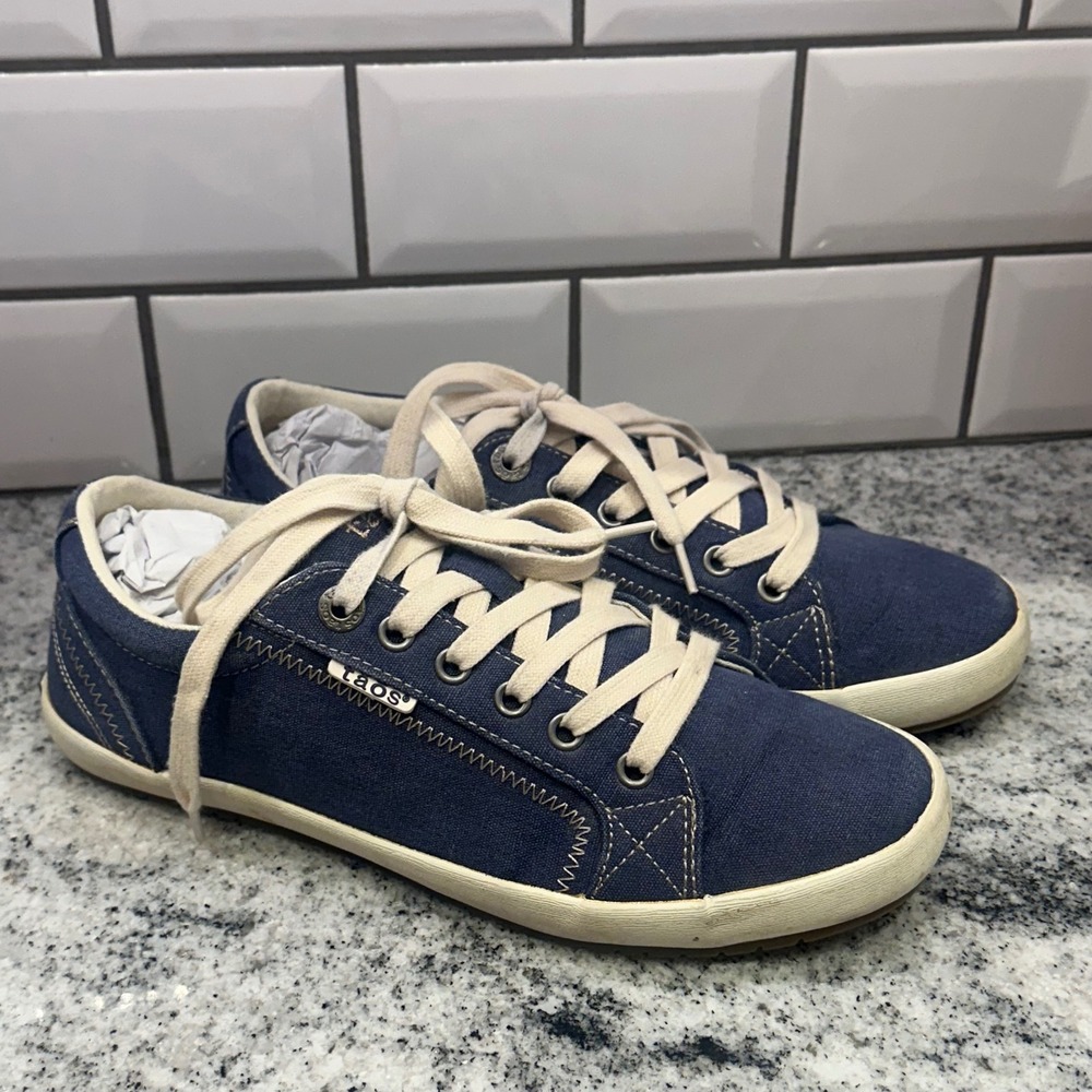 TAOS Start Navy‎ Canvas Lace Up Sneakers Women's US 8 Casual Comfort Shoes